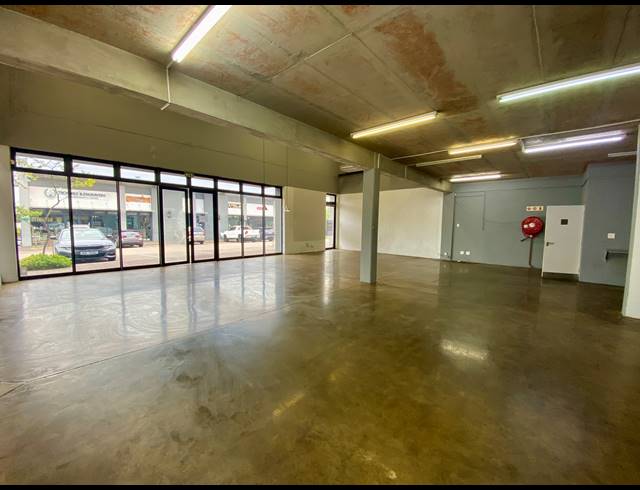 223M² RETAIL TO LET IN NEW TOWN CENTRE